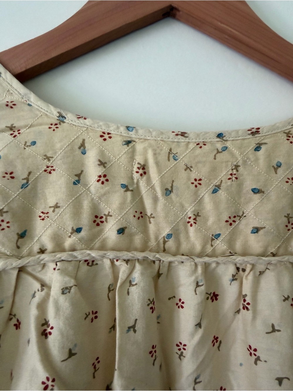 Christy Dawn Cream Floral Dress with V-Neck - Picture 6 of 6